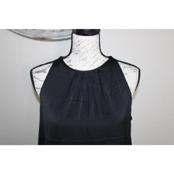 Sleeveless Pleated Neck Blouse – Black – Size M - Picture 3 of 4